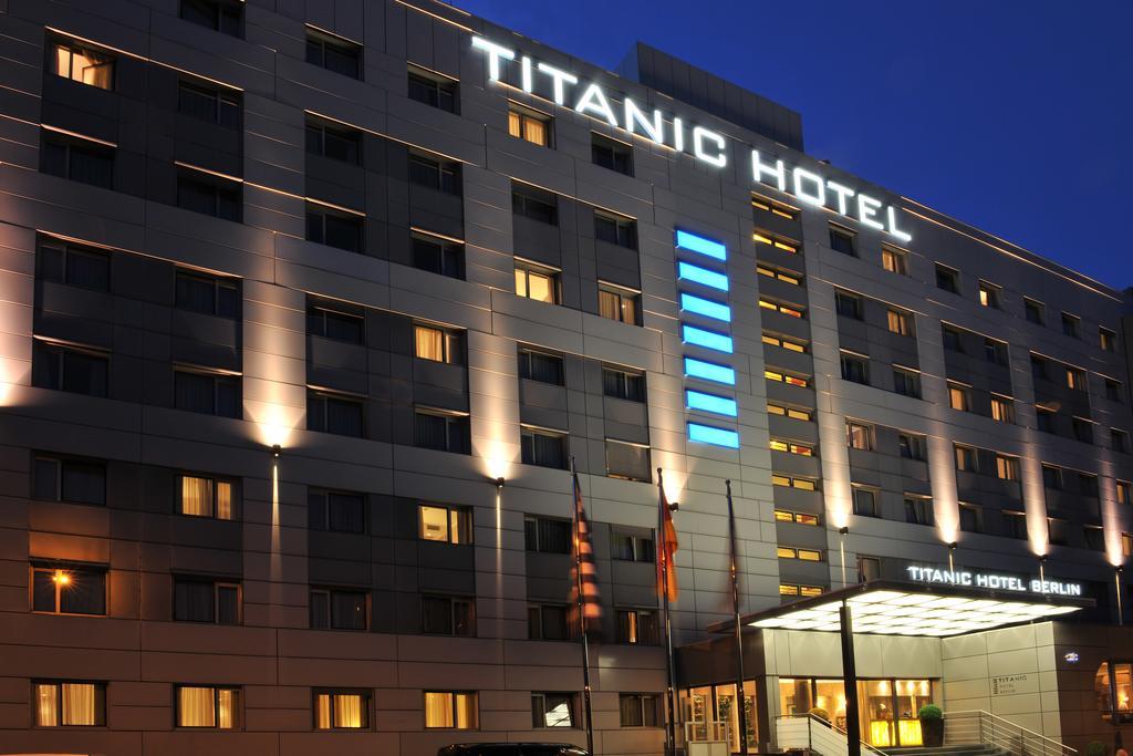 Titanic Comfort Mitte Берлин Екстериор снимка